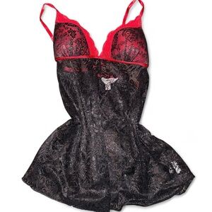 Elegant Red and Black Lace Chemise
